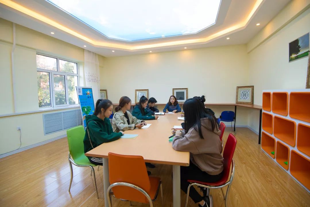 走進龍外 | 黑龍江外國語學(xué)院學(xué)生心理成長指導(dǎo)中心 點亮心燈，賦能成長